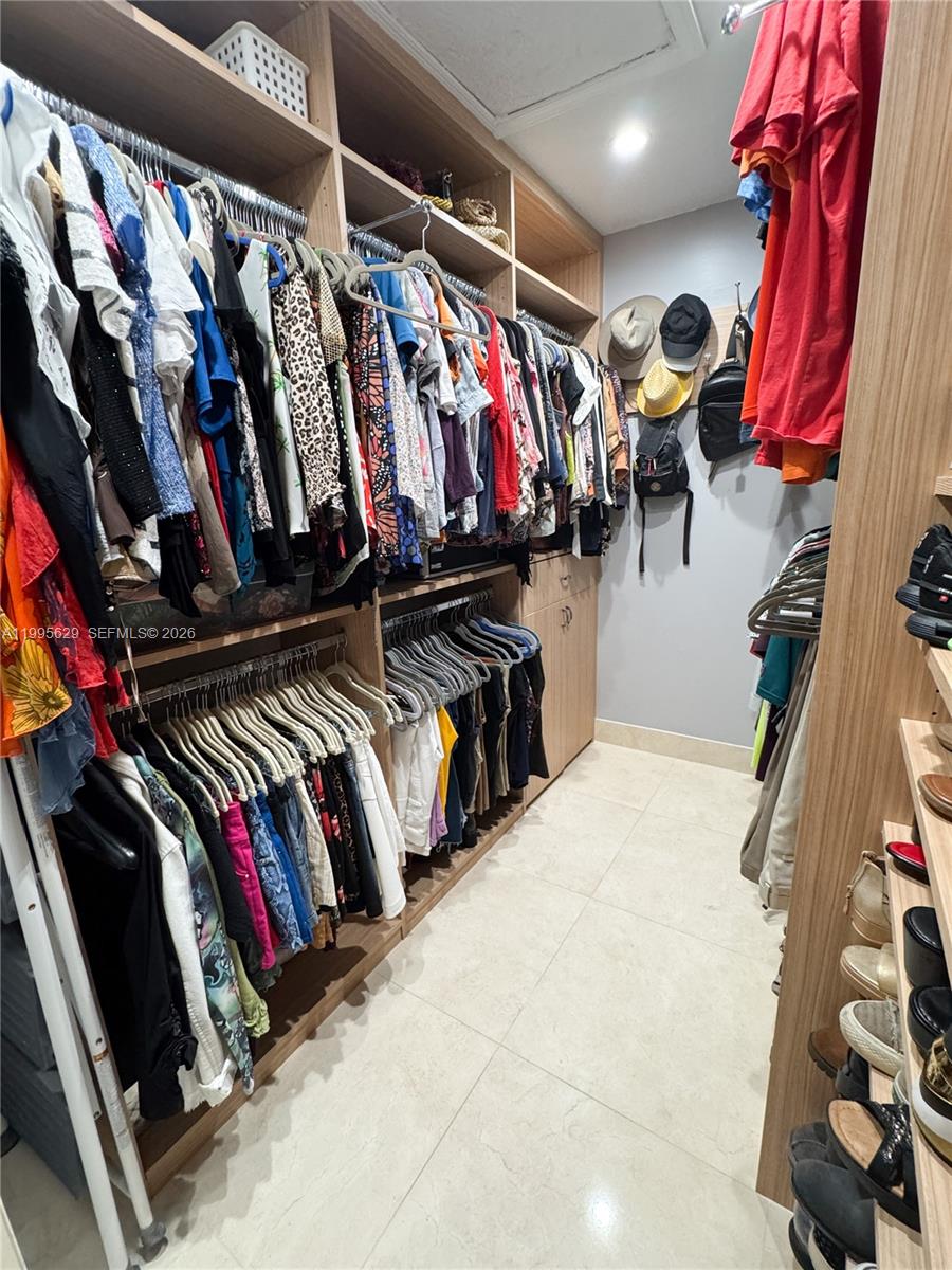 FOREST RIDGE SINGLE FAMIL - Residential