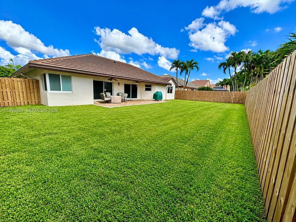 Photo of 2723 E Abiaca Cir, Davie, FL 33328 (MLS # A11995629)