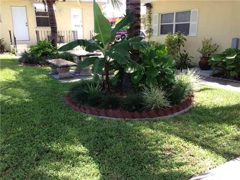 Updated 1/1 in Hollywood. Minutes from downtown and the beach. 3 months to move in. $100 Application fee.