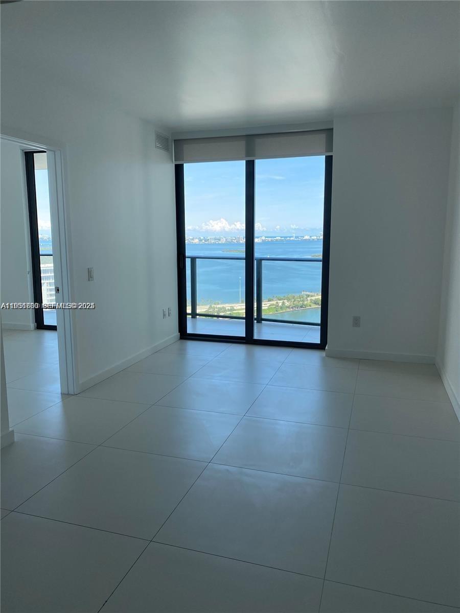 PARAISO BAYVIEWS CONDO - Residential Lease