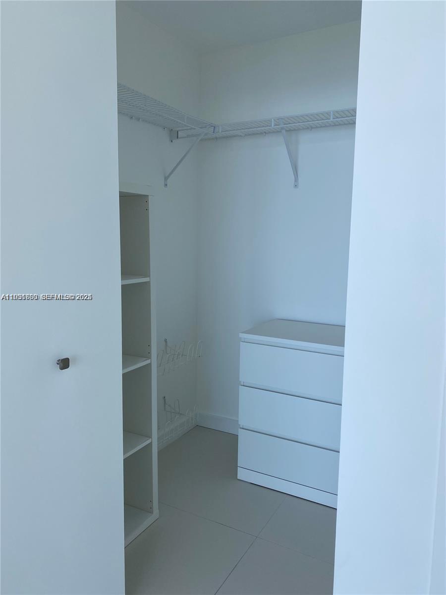 PARAISO BAYVIEWS CONDO - Residential Lease