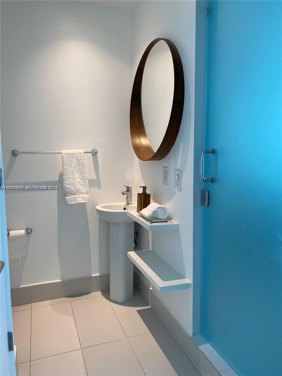 PARAISO BAYVIEWS CONDO - Residential Lease