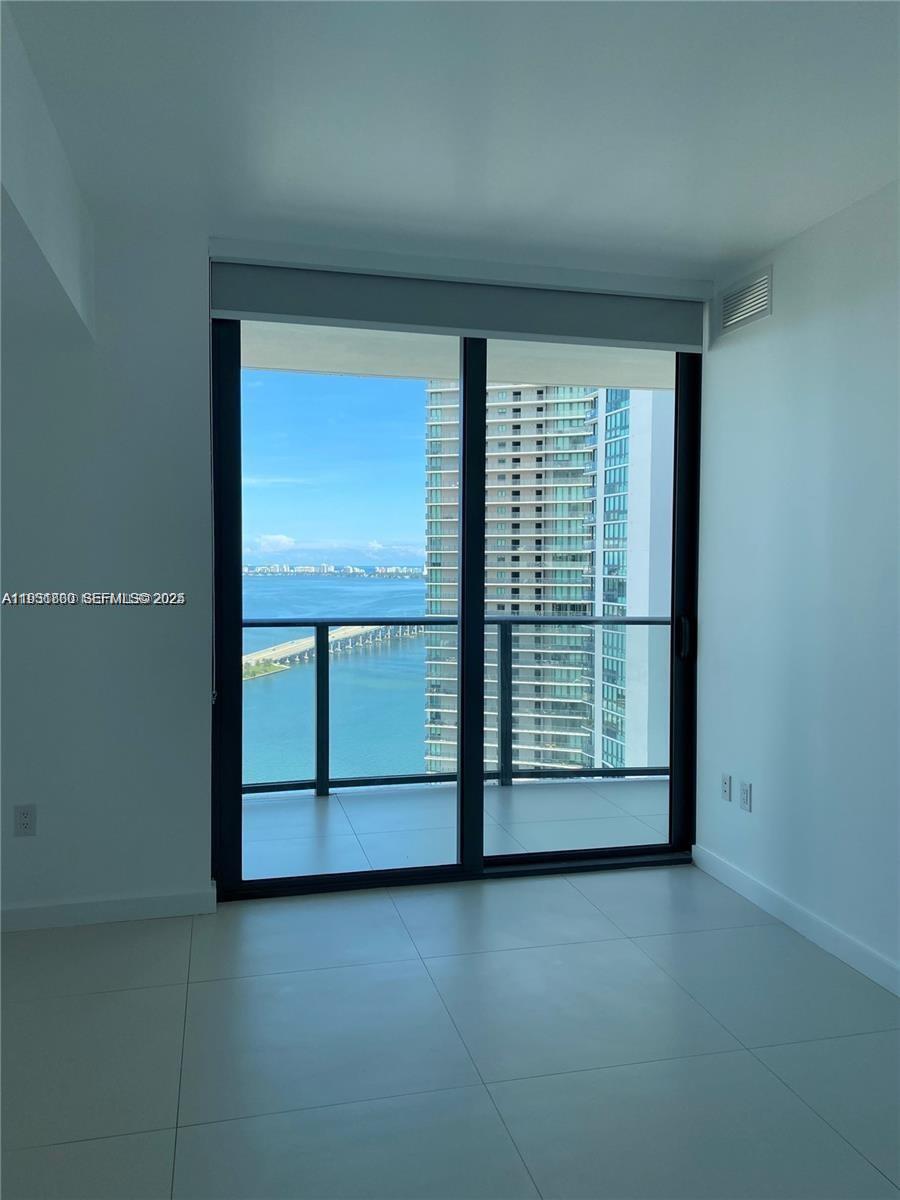 PARAISO BAYVIEWS CONDO - Residential Lease