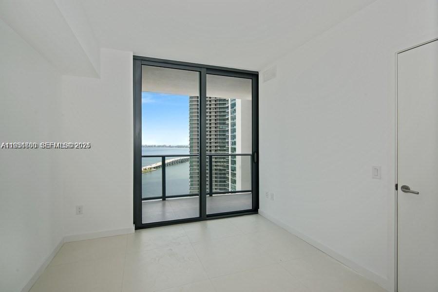PARAISO BAYVIEWS CONDO - Residential Lease