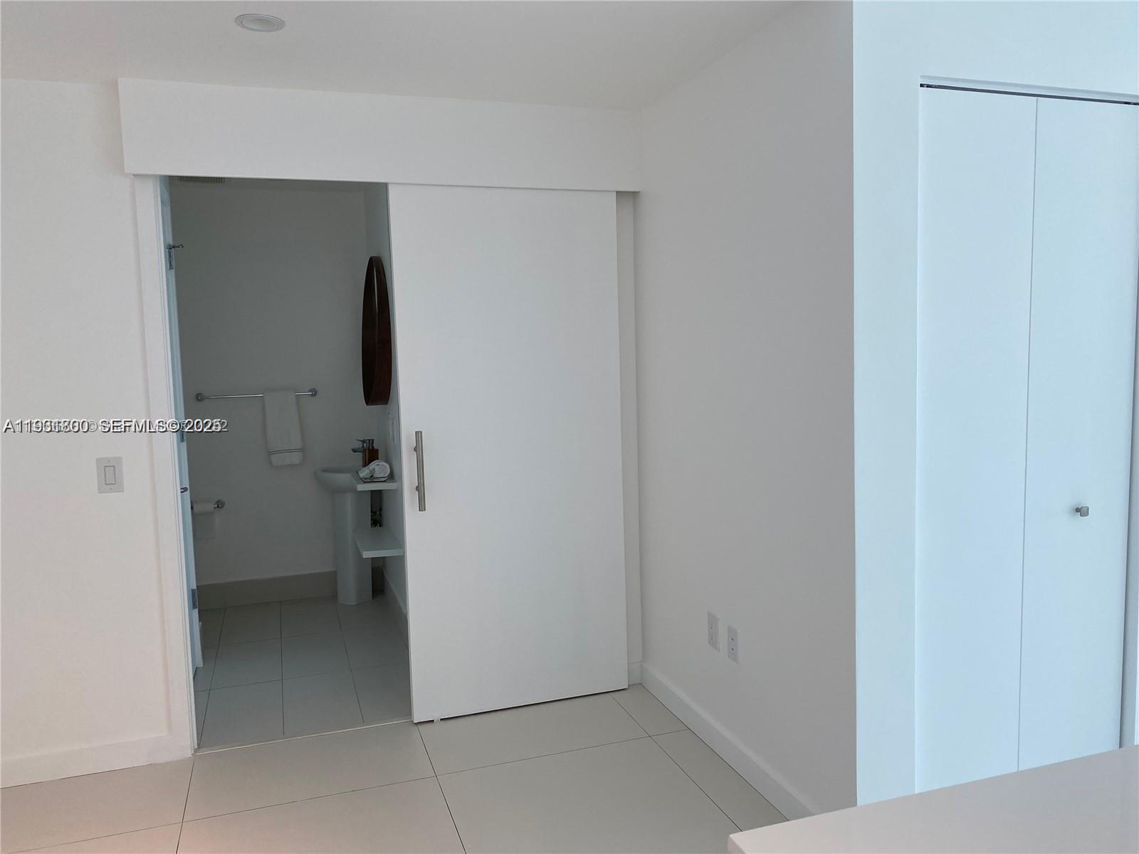 PARAISO BAYVIEWS CONDO - Residential Lease