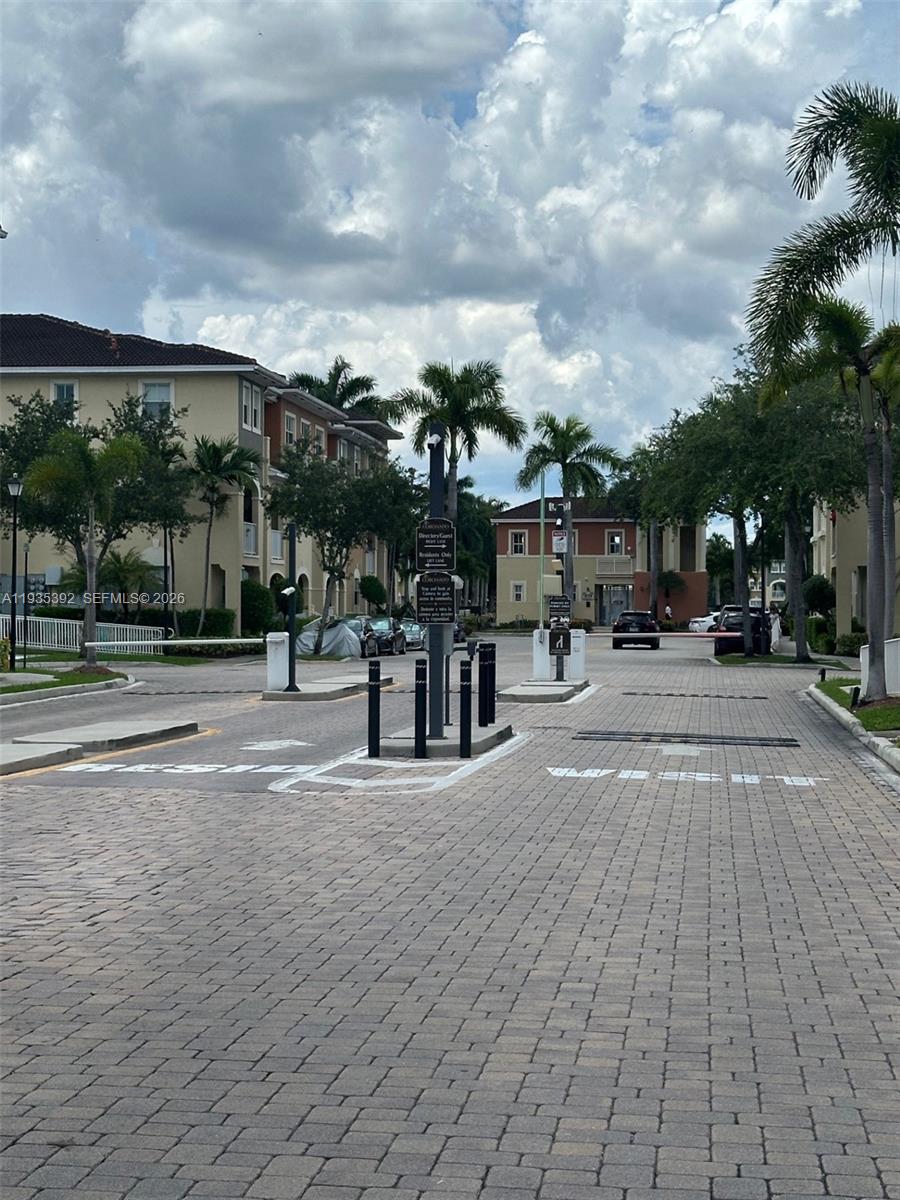CORONADO TO DORAL VI COND - Residential