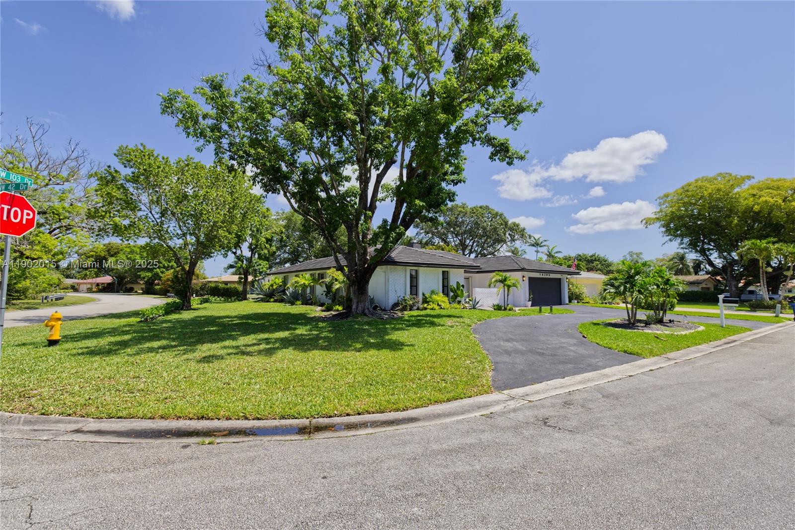 DEER RUN SPRINGS - Residential