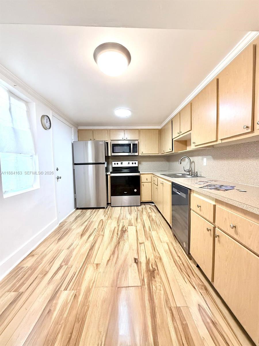 ROLLING GREEN CONDO G - Residential