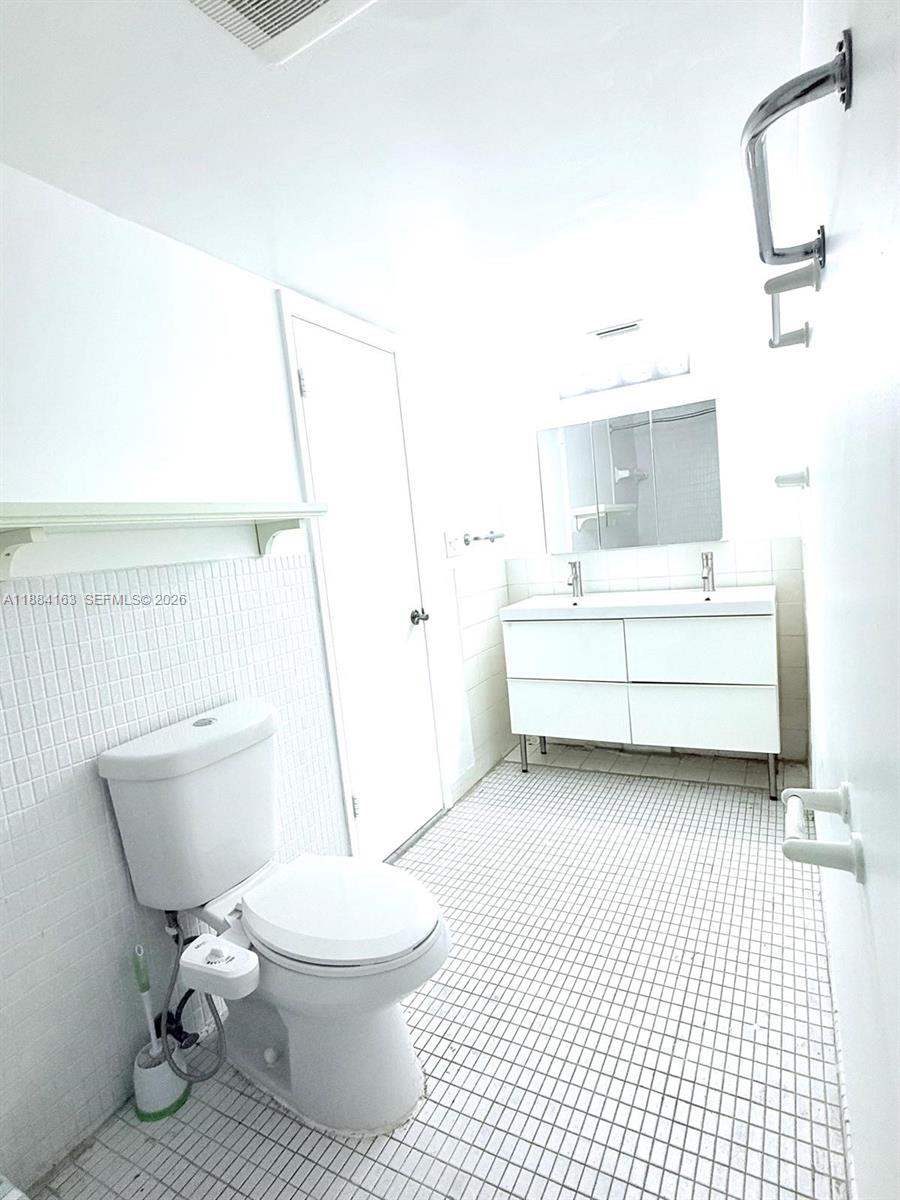 ROLLING GREEN CONDO G - Residential