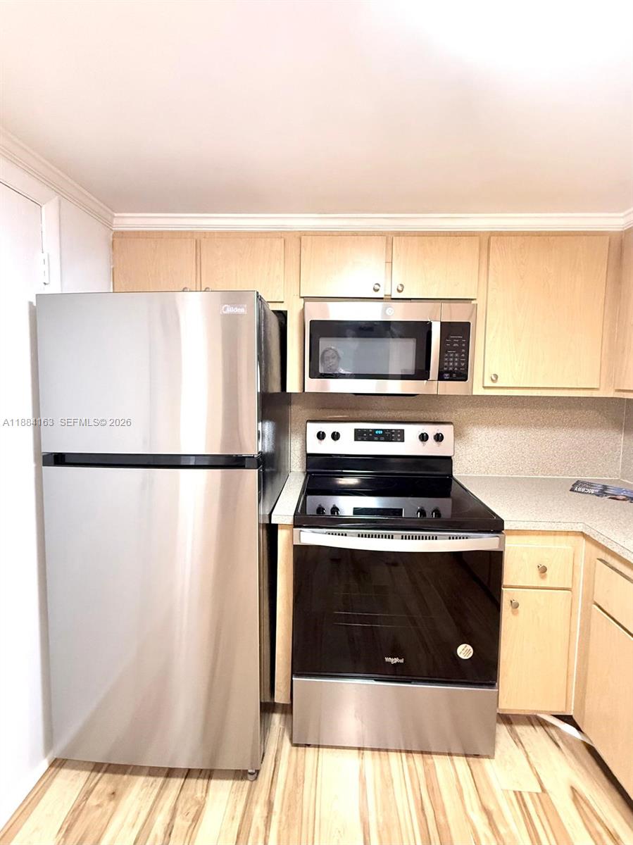 ROLLING GREEN CONDO G - Residential