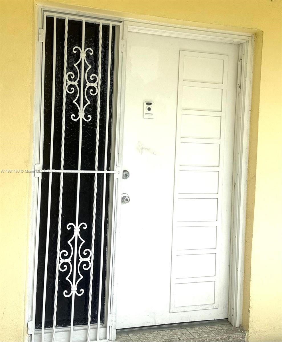 ROLLING GREEN CONDO G - Residential