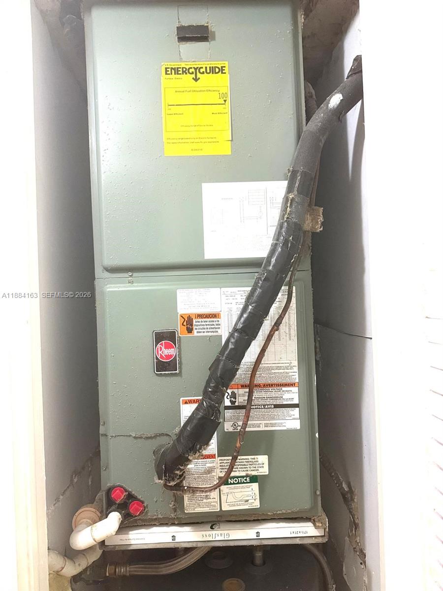 ROLLING GREEN CONDO G - Residential