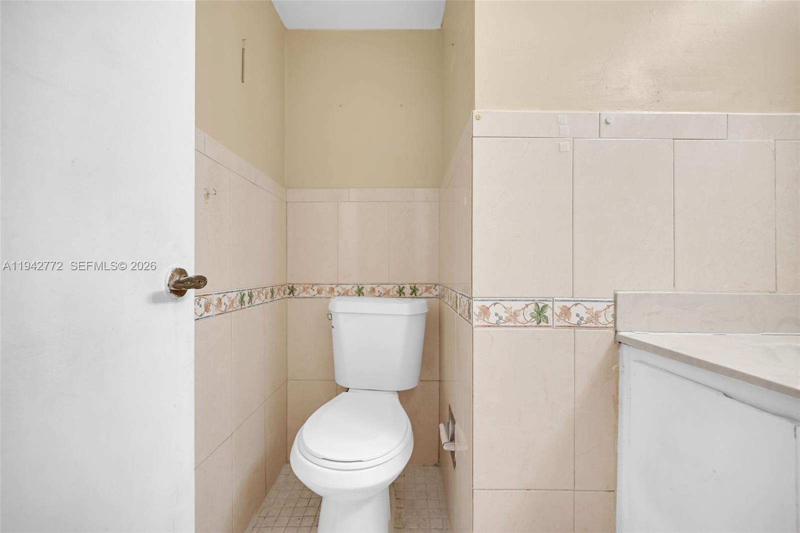 WINDSONG LAKES CONDO - Residential