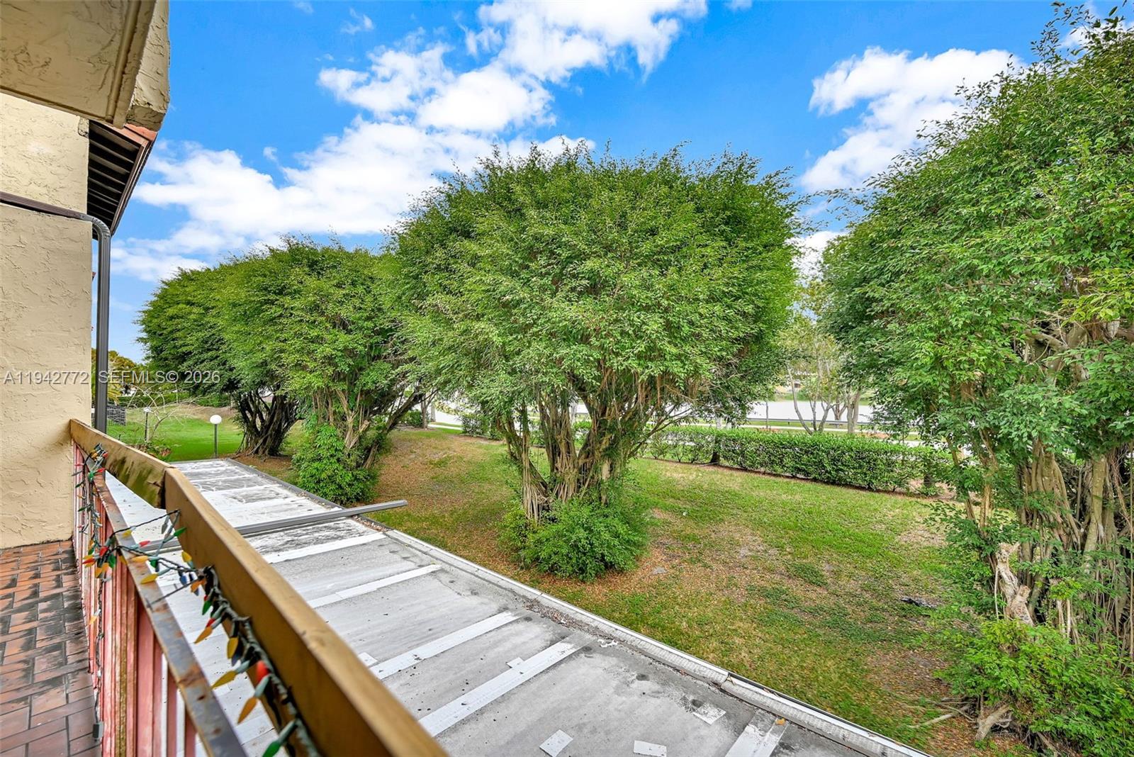 WINDSONG LAKES CONDO - Residential