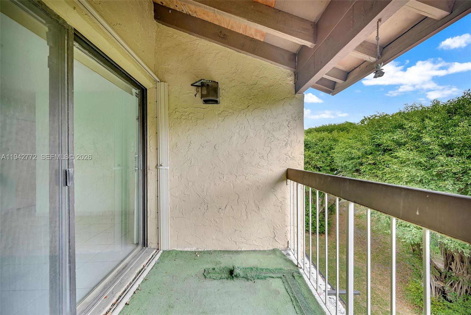 WINDSONG LAKES CONDO - Residential