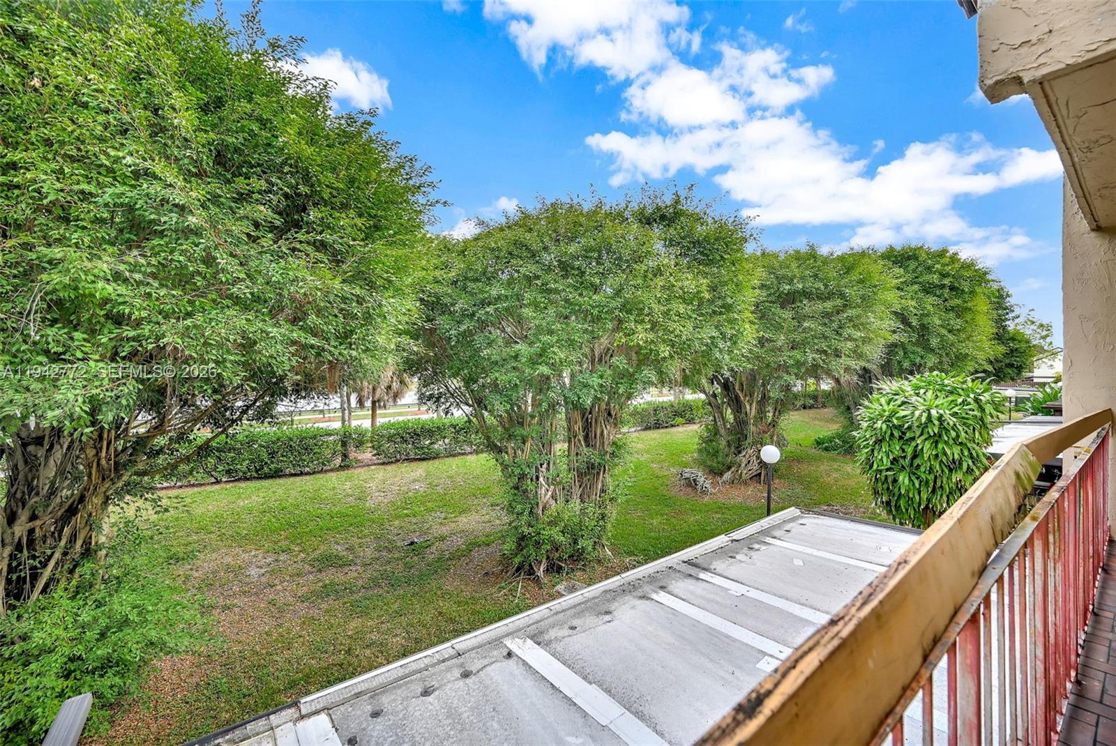 WINDSONG LAKES CONDO - Residential