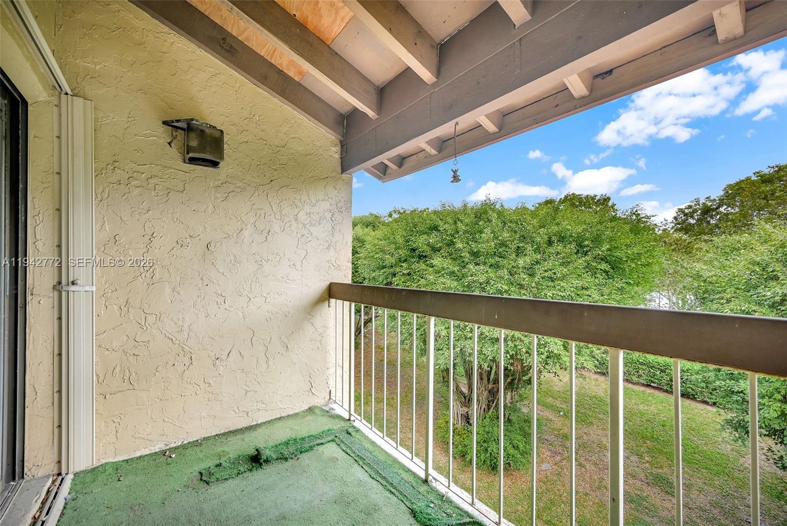 WINDSONG LAKES CONDO - Residential