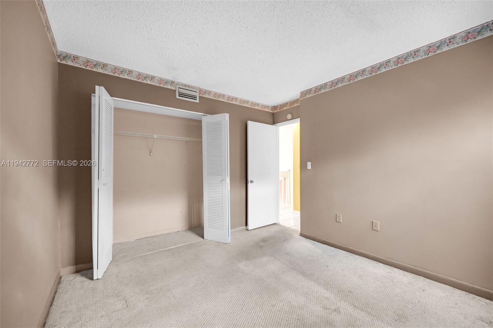 WINDSONG LAKES CONDO - Residential