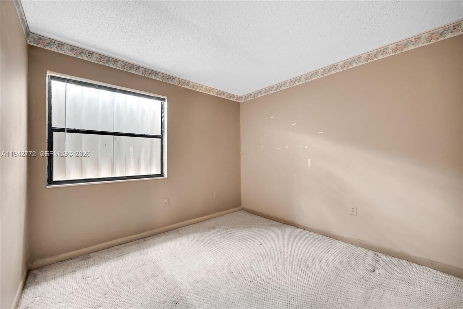 WINDSONG LAKES CONDO - Residential