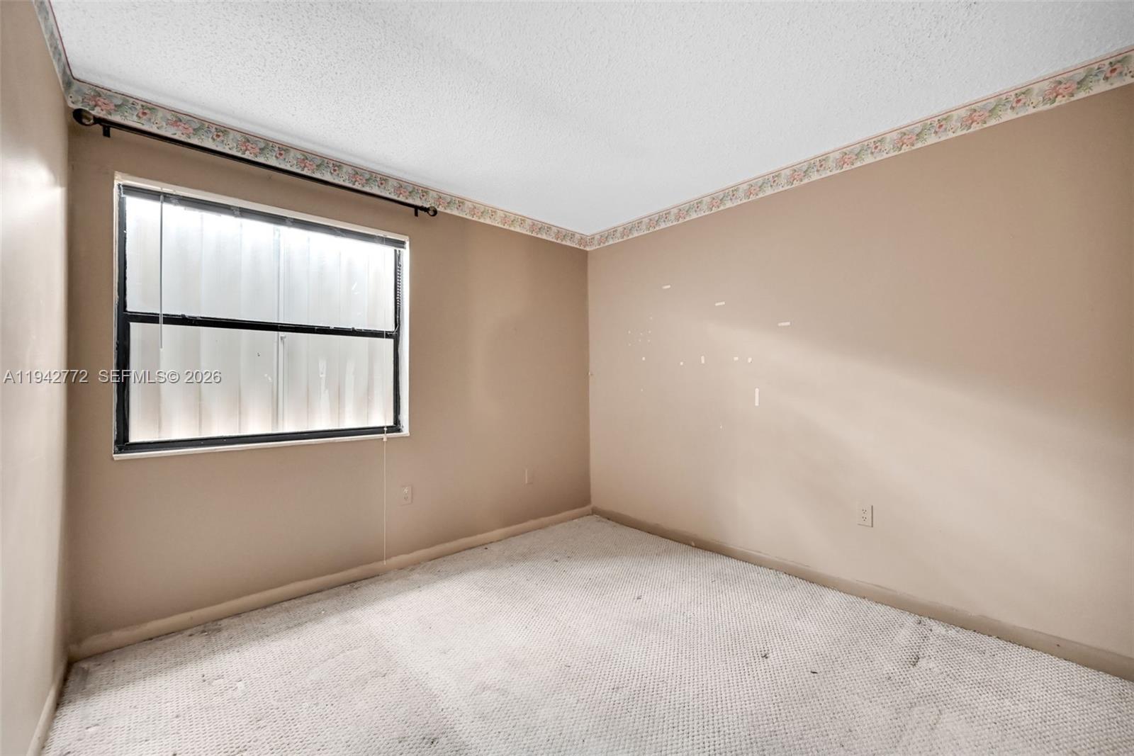 WINDSONG LAKES CONDO - Residential