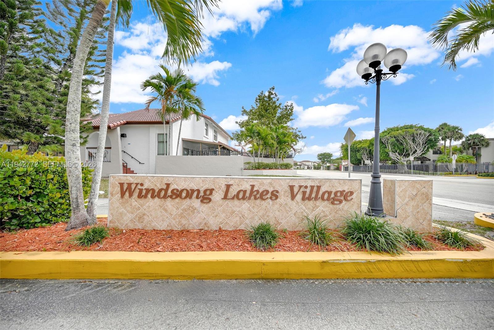 9907 NW 9th St Cir 15-20