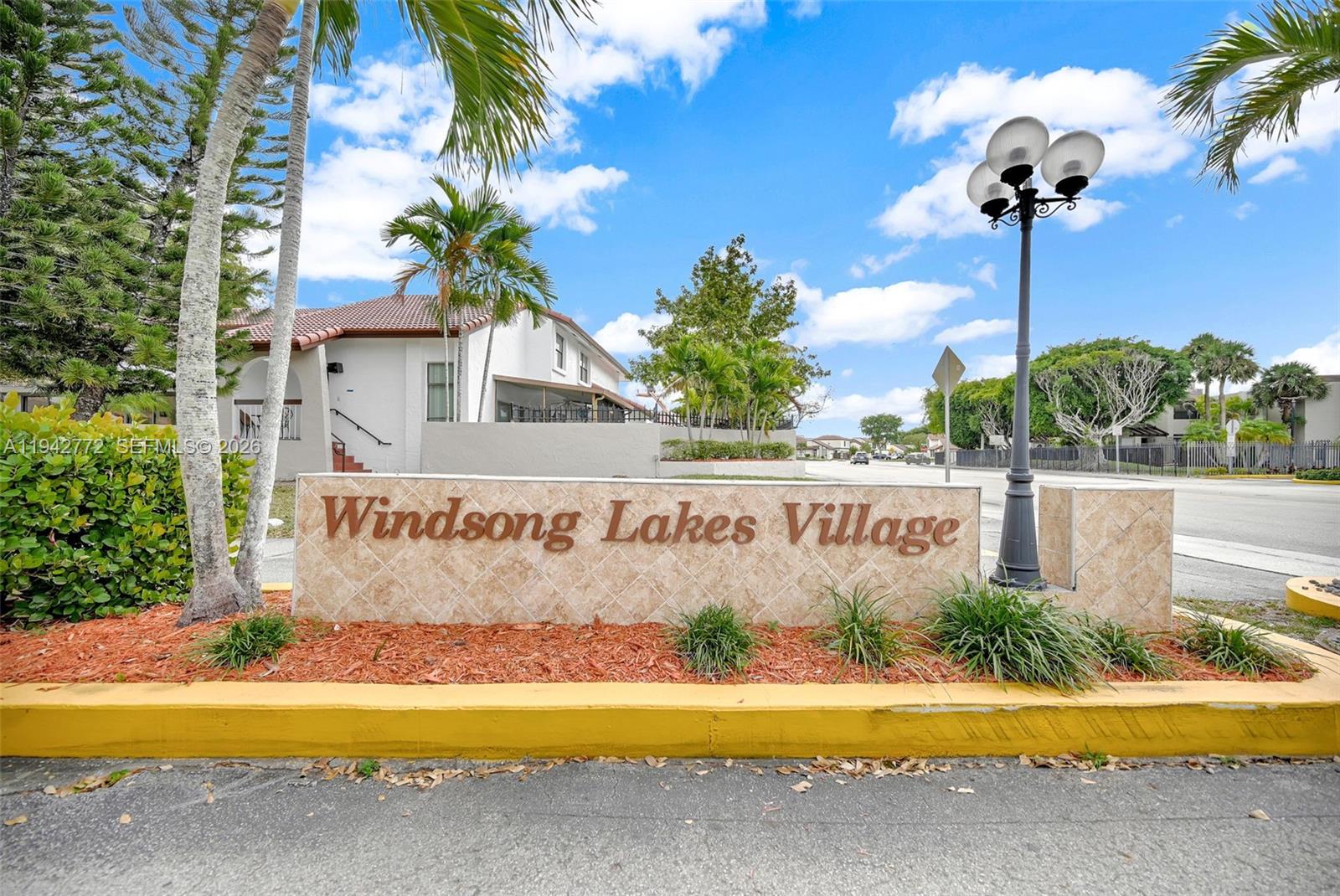 9907 NW 9th St Cir 15-20