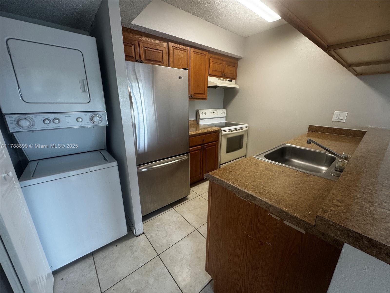 Rental Property at 5686 Rock Island Rd 137, Tamarac, Broward County, Florida - Bedrooms: 1 
Bathrooms: 1  - $1,800 MO.