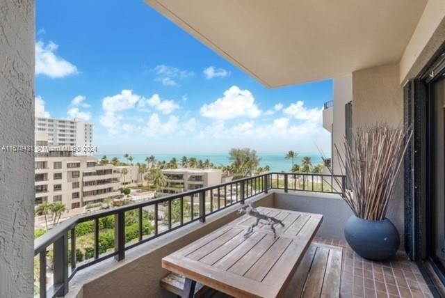Property for Sale at 201 Crandon Blvd 638, Key Biscayne, Miami-Dade County, Florida - Bedrooms: 2 
Bathrooms: 2  - $1,350,000