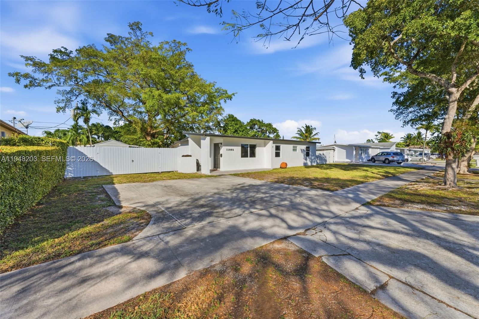 WESTWOOD LAKE 7TH ADDN - Residential