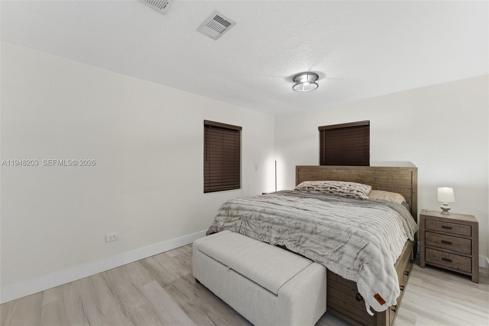 WESTWOOD LAKE 7TH ADDN - Residential