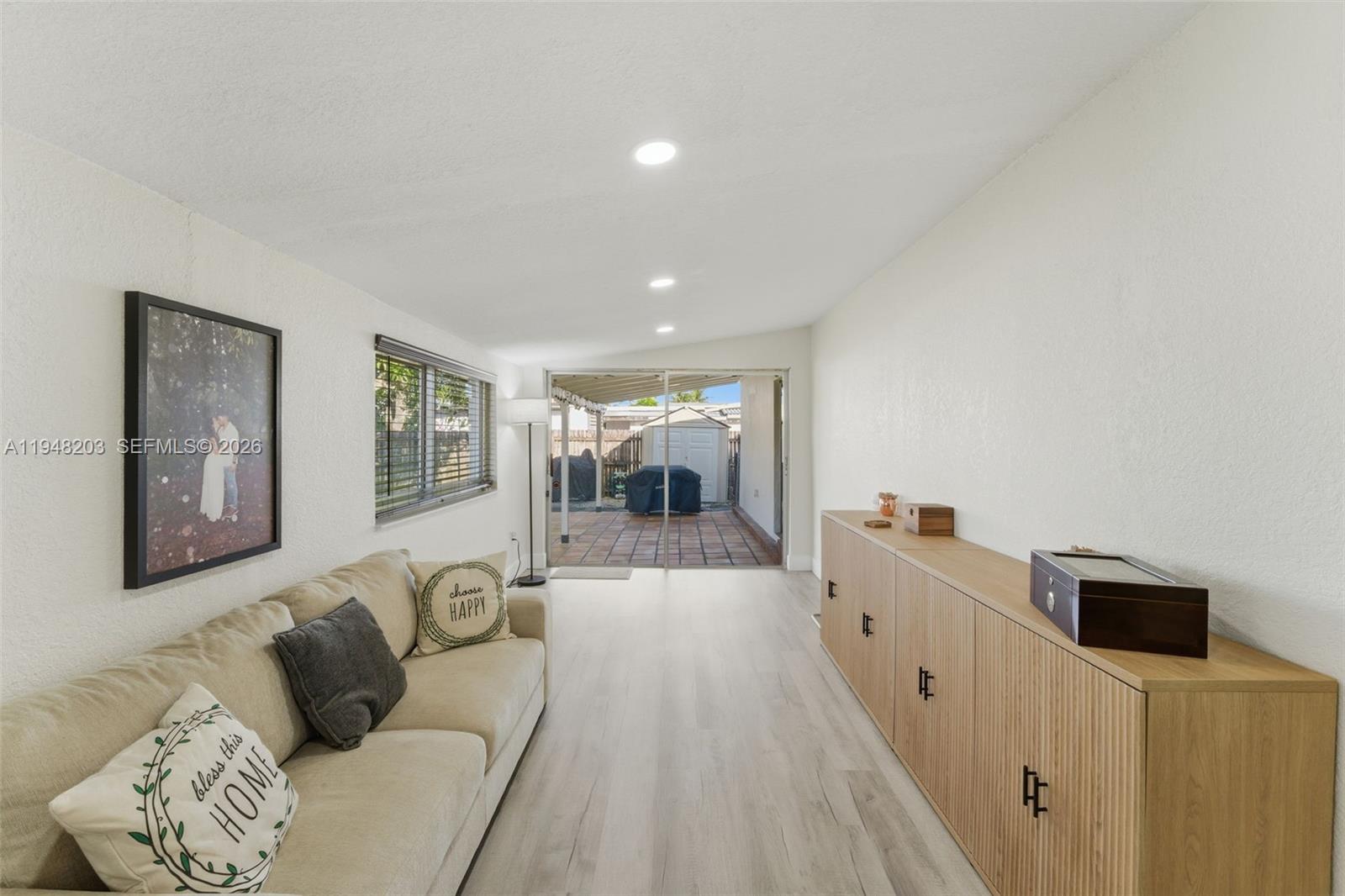 WESTWOOD LAKE 7TH ADDN - Residential