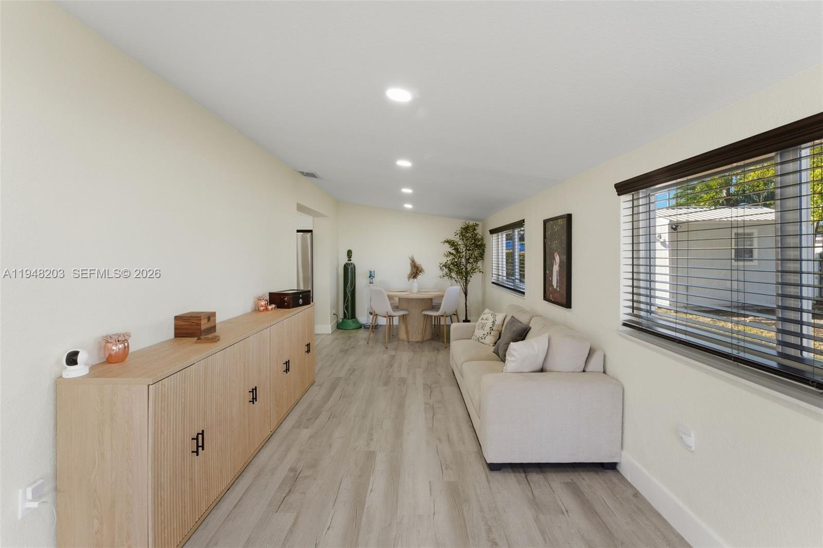 WESTWOOD LAKE 7TH ADDN - Residential