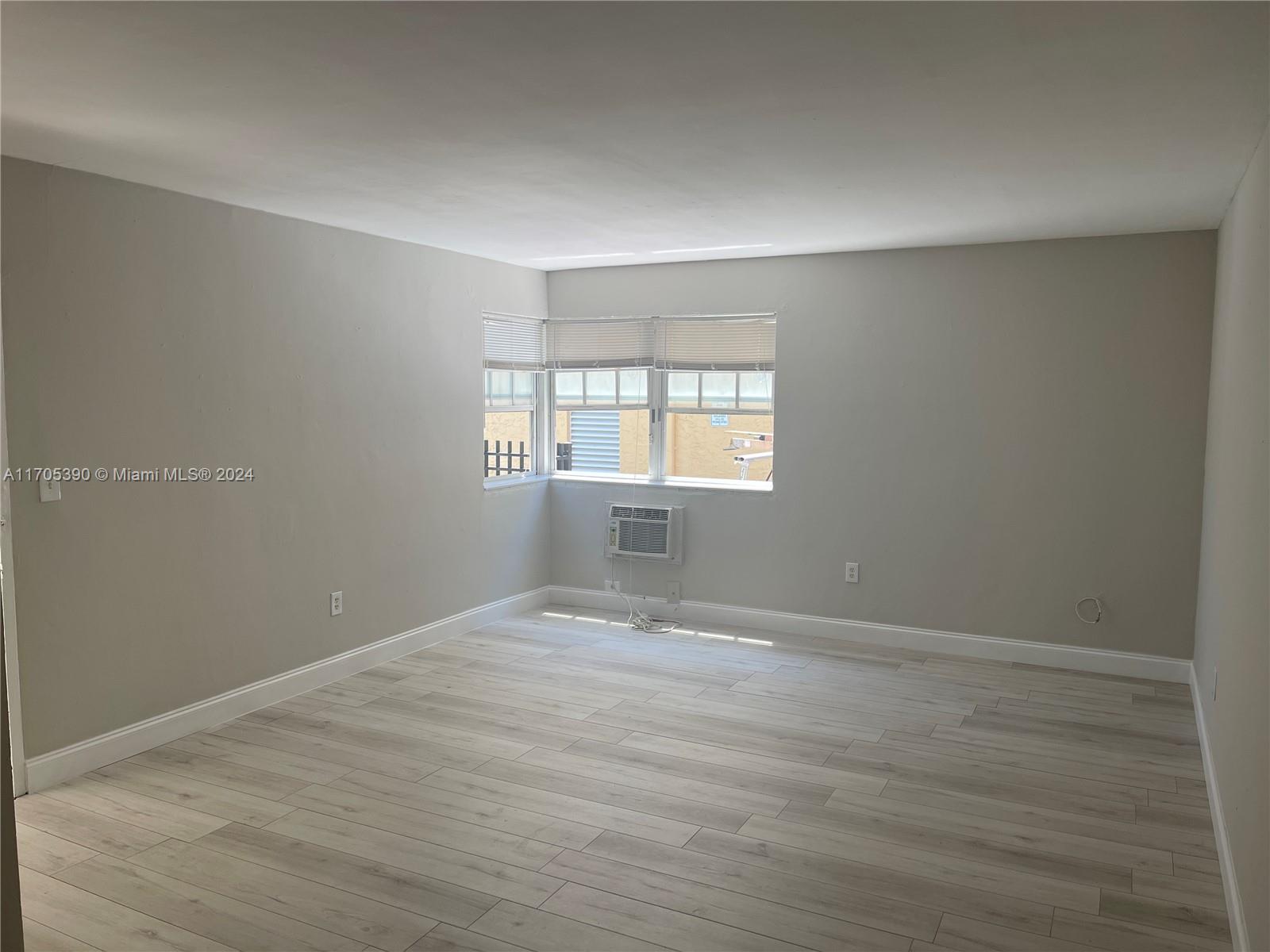 Rental Property at 500 13th St 9, Miami Beach, Miami-Dade County, Florida - Bathrooms: 1  - $1,700 MO.