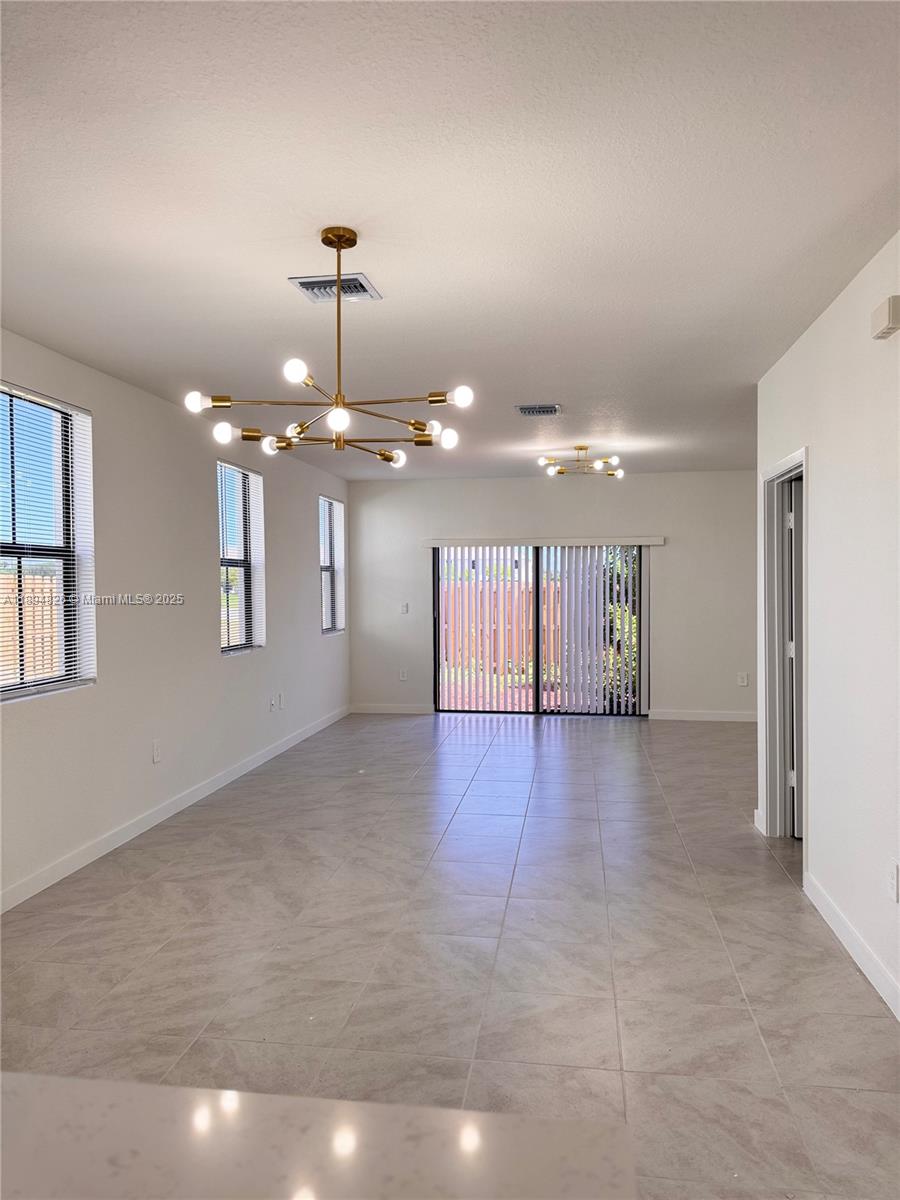 MIAMI LAND AND DEVELOPMEN - Residential Lease