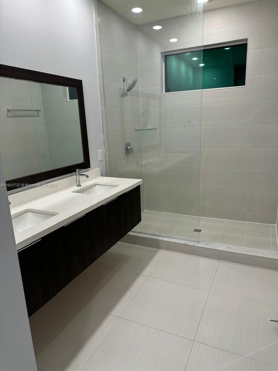 Landmark at Doral Central - Residential