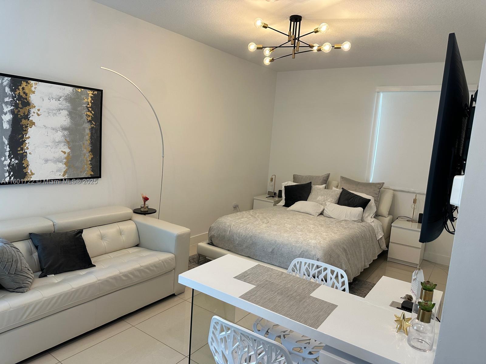 Landmark at Doral Central - Residential