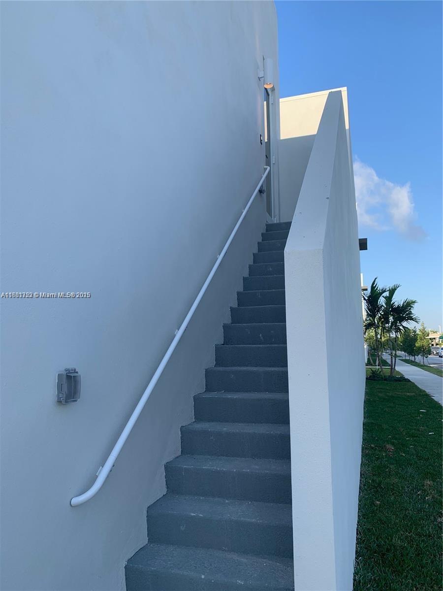 Landmark at Doral Central - Residential