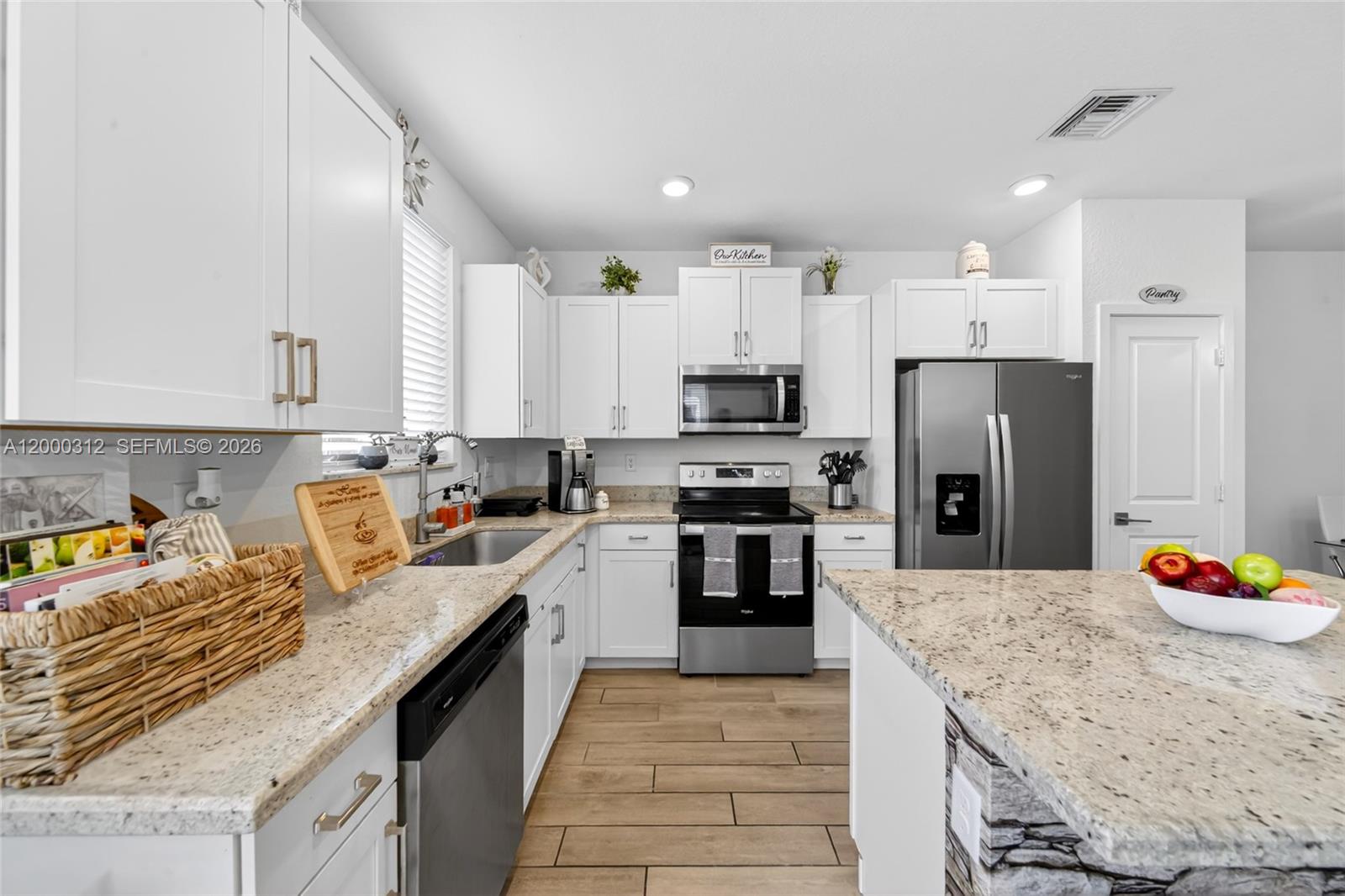 TOWNS AT SEASCAPE - Residential