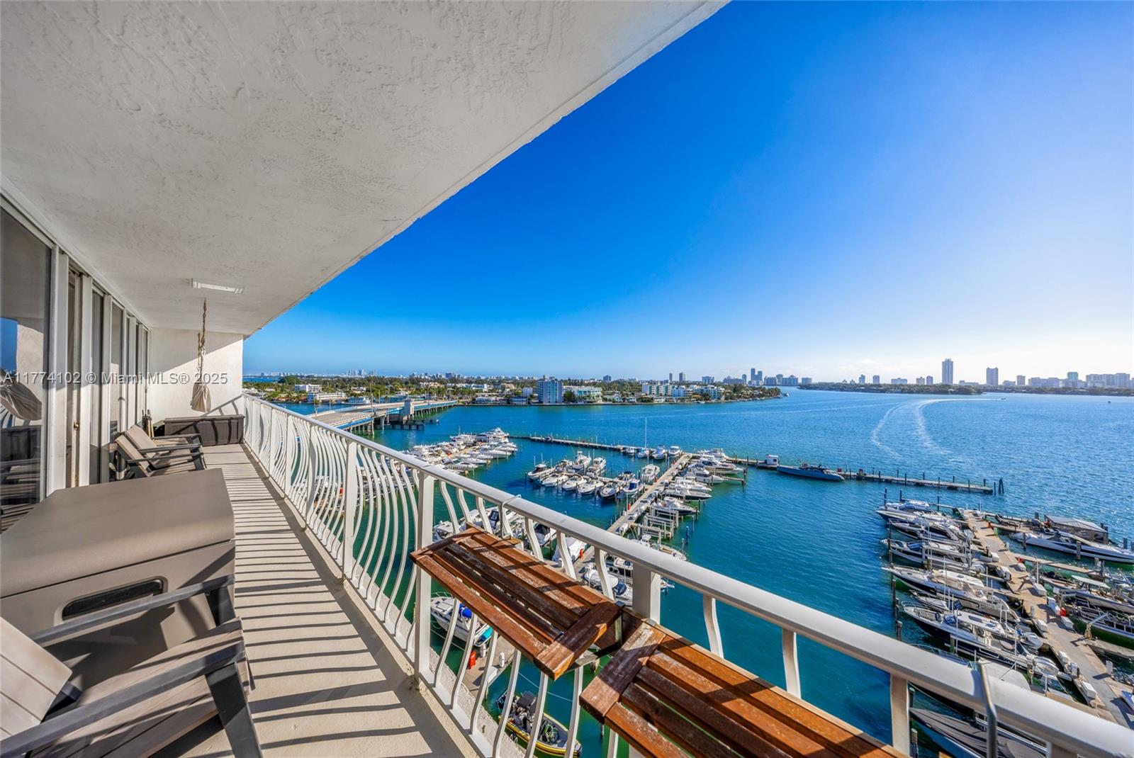 THE GRANDVIEW PALACE COND - Residential Lease