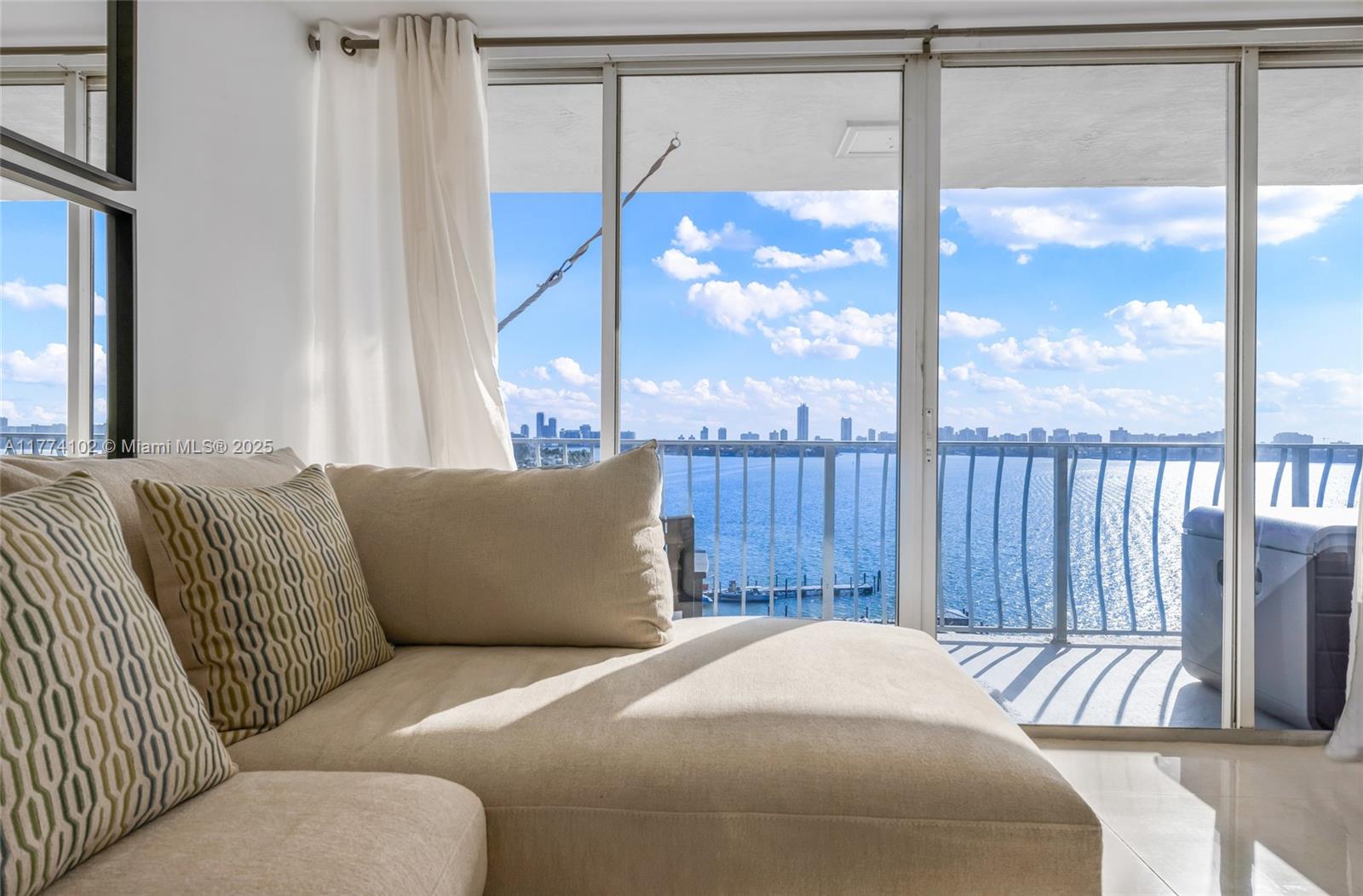 THE GRANDVIEW PALACE COND - Residential Lease