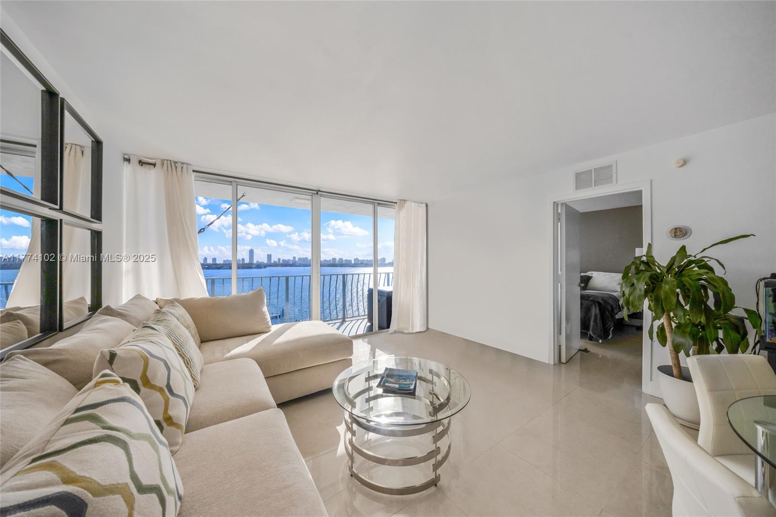 THE GRANDVIEW PALACE COND - Residential Lease