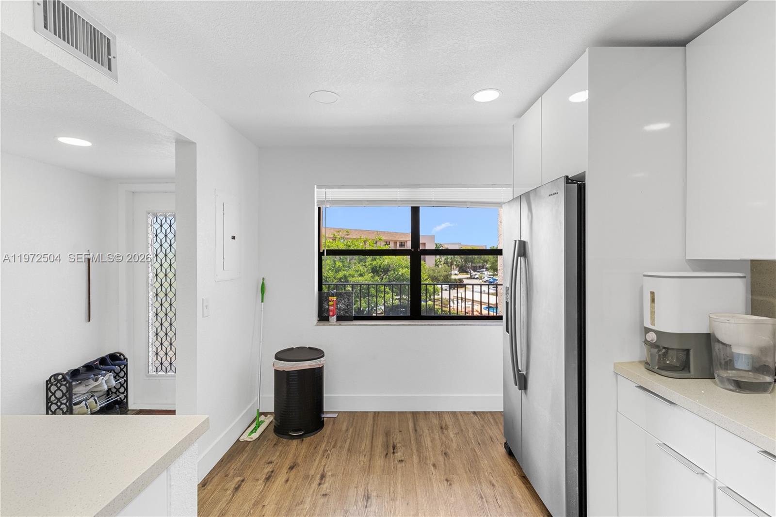 SUNRISE LAKES 183 CONDO - Residential