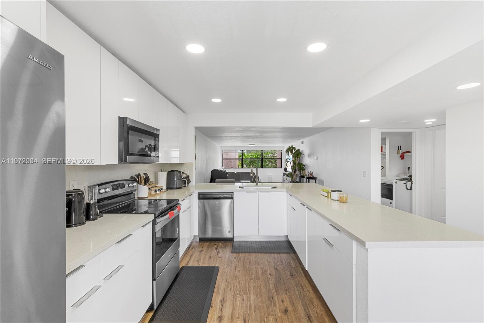 SUNRISE LAKES 183 CONDO - Residential