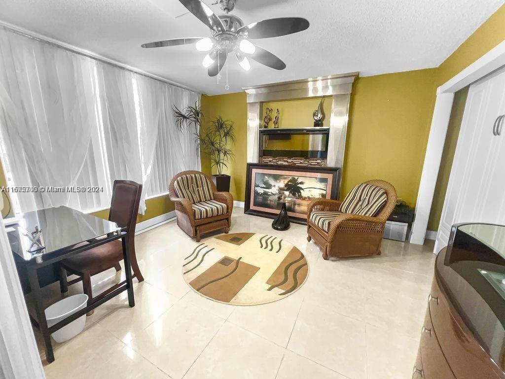 PALM AIRE - Residential