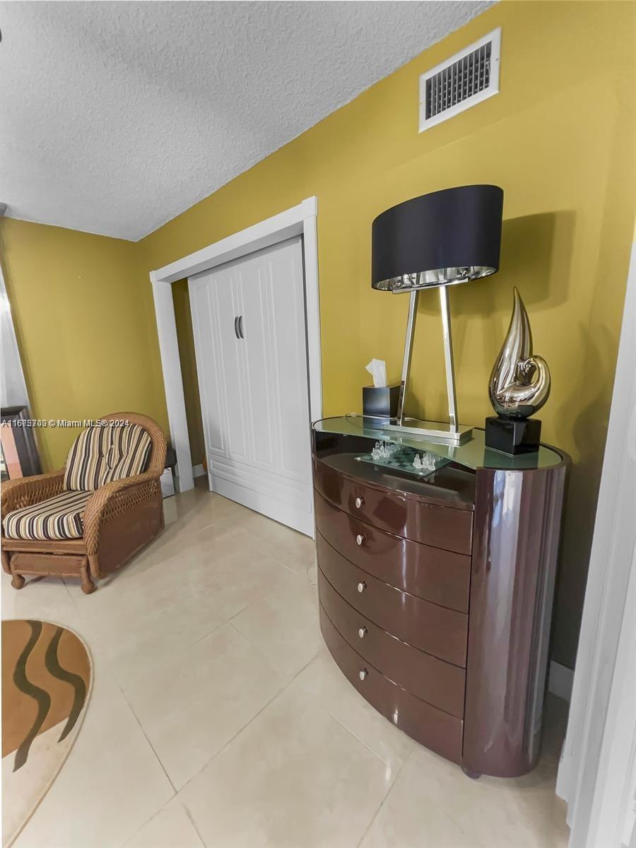 PALM AIRE - Residential