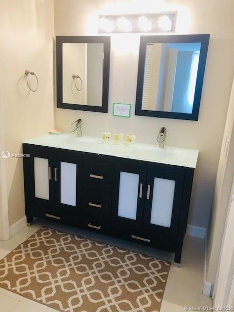 THE YACHT CLUB AT AVENTUR - Residential Lease