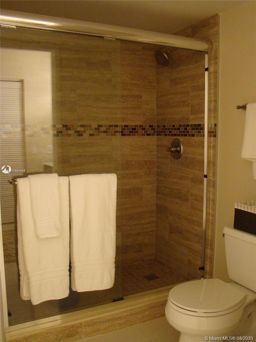 THE YACHT CLUB AT AVENTUR - Residential Lease