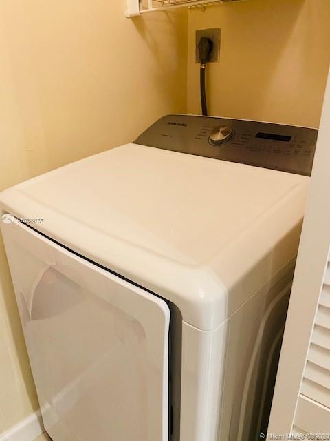 THE YACHT CLUB AT AVENTUR - Residential Lease