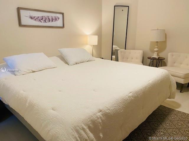 THE YACHT CLUB AT AVENTUR - Residential Lease