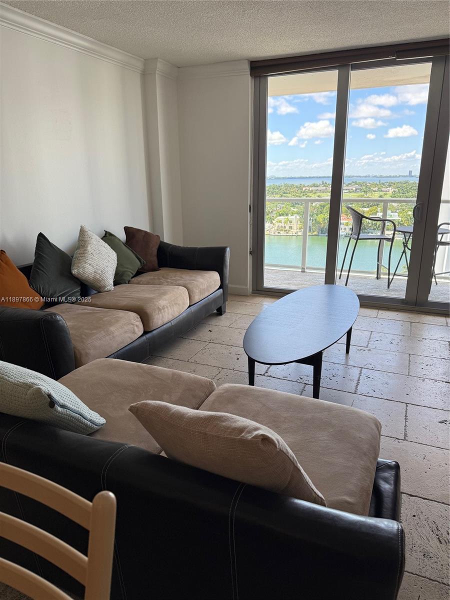 5701 Collins Ave 1207